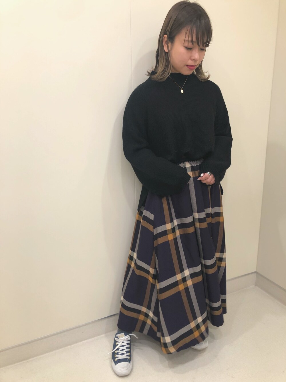 「おしゃれさんと繋がりたい、休日スタイル、ootd、大人コーデ、低身長コーデ、ブラック、シンプル、冬コーデ、スカート、ざっくりニット」｜「Green　Parksのアイテム（ニット/セーター、ブラック系）」を使った、yukichiさん（レディース・154cm）の冬コーディネートの1枚目の写真