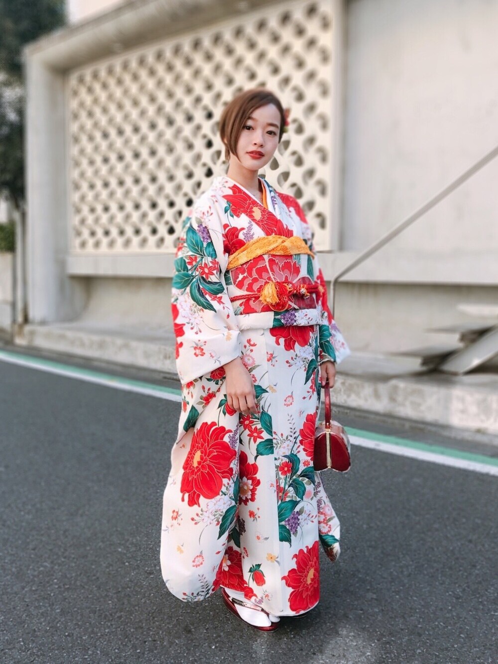 「着物、着物アンティーク、和装、ヘアアレンジ、休日スタイル、結婚式、結婚式二次会スタイル、ラフ」｜「no brandのアイテム（浴衣、レッド系）」を使った、猪鼻ちひろさん（レディース・150cm）の冬コーディネートの1枚目の写真
