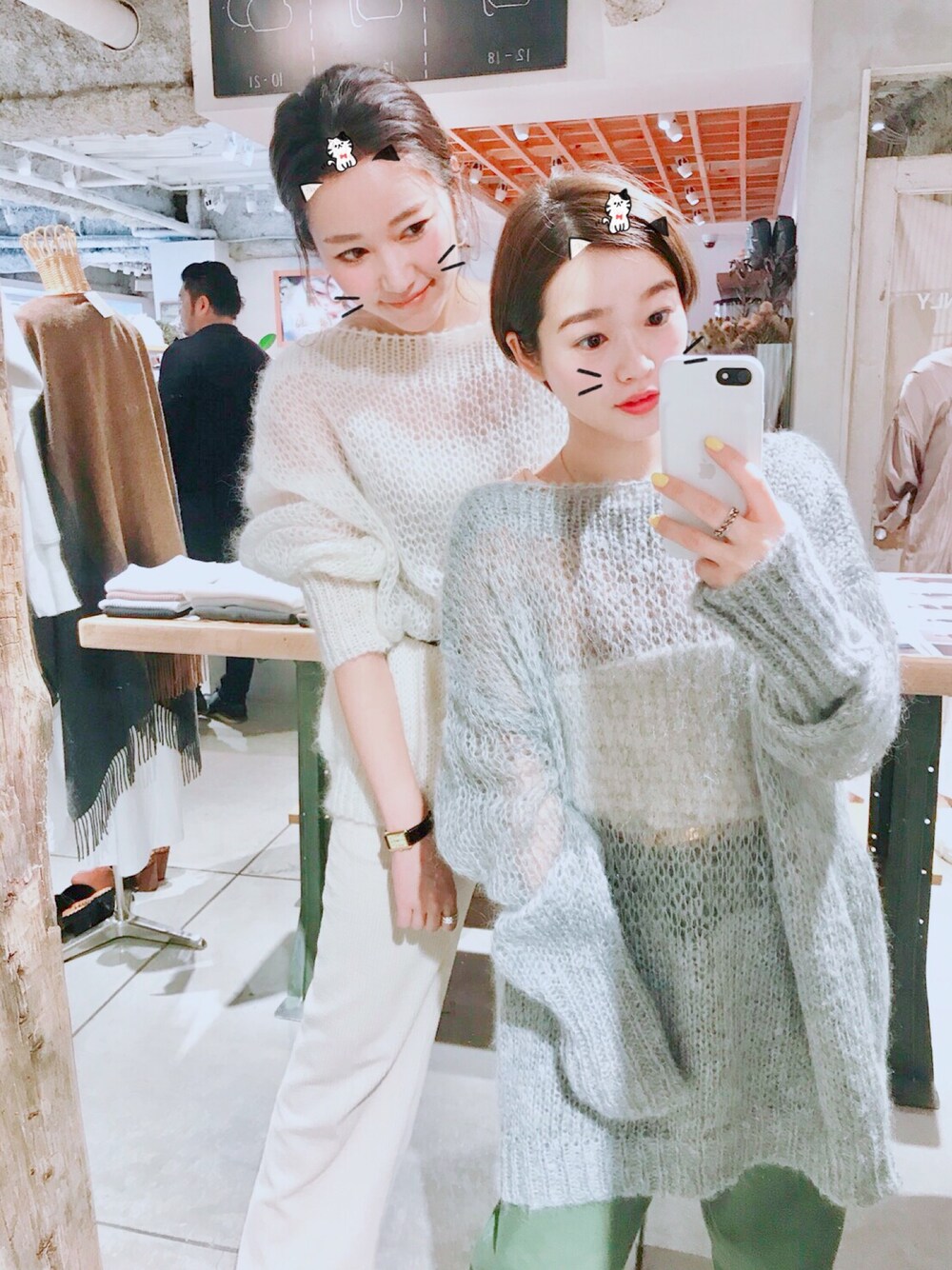 「パンツスタイル、秋のコーデ、低身長、大人カジュアル、今日のコーデ」｜「LIFE'sのアイテム（ニット/セーター、グレー系）」を使った、猪鼻ちひろさん（レディース・150cm）の秋コーディネートの1枚目の写真