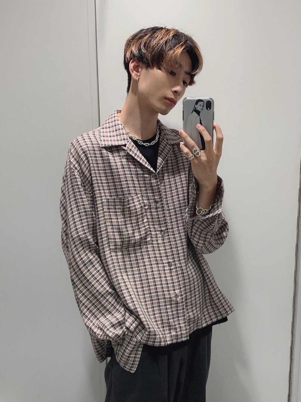 「チェック、大人カジュアル、ベージュ、ブラウン、HERMES、name.、秋コーデ、スタッフセンバツ、miiiiickystyle、上質code」｜「Name.の【Name.】レーヨンプライドオープンカラーシャツ/NMSH-19AW-002（シャツ/ブラウス、ブラウン系）」を使った、mickyさん（メンズ・173cm）の秋コーディネートの1枚目の写真