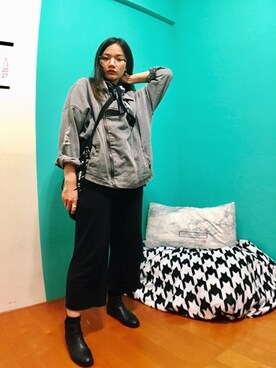 「gray」｜「アイテム（デニムジャケット）」を使った、Stellaさん（レディース・162cm）の冬コーディネート