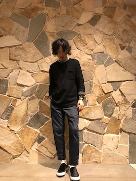 「クルーネック」｜「アイテム（ブルゾン）」を使った、Morishitaさん（メンズ・174cm）の冬コーディネート