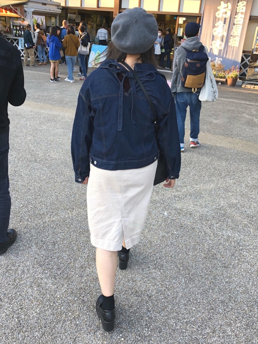 「秋冬コーデ、ニット、ootd、おしゃれさんと繋がりたい、秋コーデ、Gジャン、リブスカート、ベレー帽」｜「NICE CLAUPのアイテム（スカート、ベージュ系）」を使った、marinan0203さん（レディース・158cm）の秋コーディネートの1枚目の写真