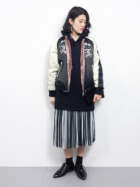 「ファー」｜「アイテム（スタジャン）」を使った、ハマアイさん（レディース・161cm）の冬コーディネート