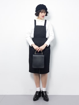 「襟付きトップス」｜「アイテム（ジャンパースカート）」を使った、ハマアイさん（レディース・161cm）の春コーディネート