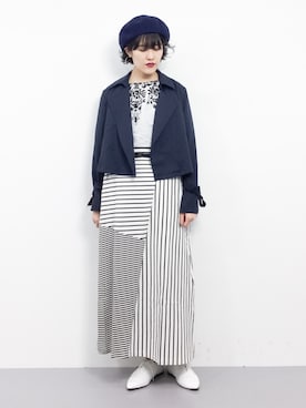 「ネイビー×ホワイト」｜「アイテム（トレンチコート）」を使った、ハマアイさん（レディース・161cm）の春コーディネート