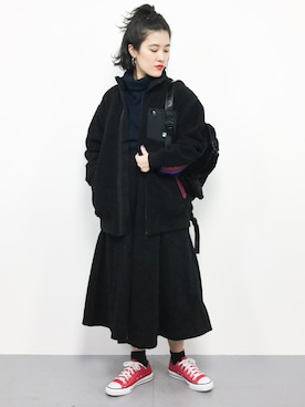 「黒スカート」｜「アイテム（ブルゾン）」を使った、ハマアイさん（レディース・161cm）の秋コーディネート