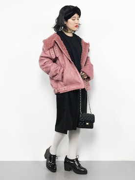 「白タイツ」｜「アイテム（ブルゾン）」を使った、ハマアイさん（レディース・161cm）の冬コーディネート