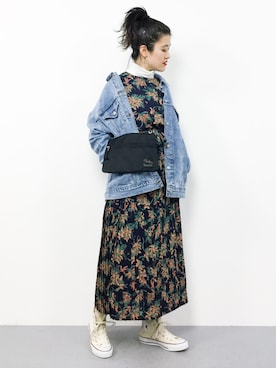 「Factor=（ファクターイコール）のアイテム（バッグ）」を使った、ハマアイさん（レディース・161cm）の春コーディネート