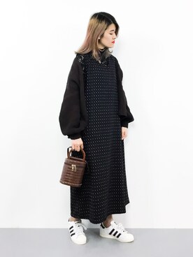 「UR SELECT（ユーアールセレクト）の【2way】スタッズポーチポシェット（ショルダーバッグ）」を使った、ハマアイさん（レディース・161cm）の秋コーディネート