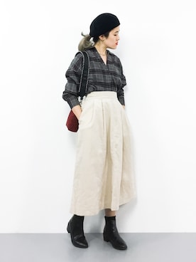 「LOWRYS FARM（ローリーズファーム）のホソコールＡラインスカート　806557（スカート）」を使った、ハマアイさん（レディース・161cm）の秋コーディネート