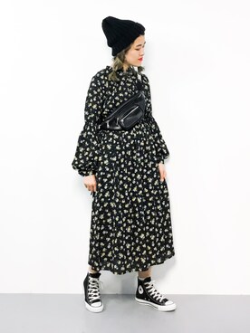 「ENVYM（アンビー）のＺＩＰ ＷＡＩＳＴ ＢＡＧ（ボディバッグ/ウエストポーチ）」を使った、ハマアイさん（レディース・161cm）の秋コーディネート