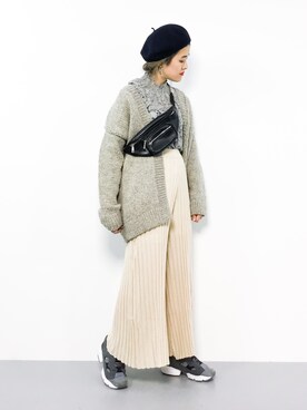 「ENVYM（アンビー）のＺＩＰ ＷＡＩＳＴ ＢＡＧ（ボディバッグ/ウエストポーチ）」を使った、ハマアイさん（レディース・161cm）の秋コーディネート