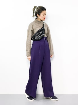 「ENVYM（アンビー）のＺＩＰ ＷＡＩＳＴ ＢＡＧ（ボディバッグ/ウエストポーチ）」を使った、ハマアイさん（レディース・161cm）の秋コーディネート