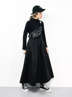 「ENVYM（アンビー）のＺＩＰ ＷＡＩＳＴ ＢＡＧ（ボディバッグ/ウエストポーチ）」を使った、ハマアイさん（レディース・161cm）の秋コーディネート