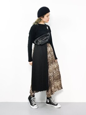 「ENVYM（アンビー）のＺＩＰ ＷＡＩＳＴ ＢＡＧ（ボディバッグ/ウエストポーチ）」を使った、ハマアイさん（レディース・161cm）の秋コーディネート
