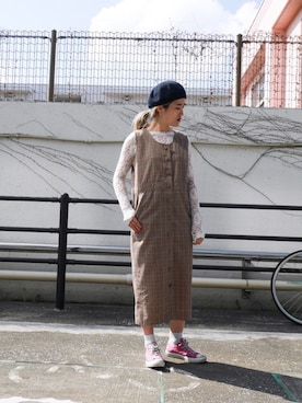 「kutir（クティール）のアイテム（ジャンパースカート）」を使った、ハマアイさん（レディース・161cm）の秋コーディネート