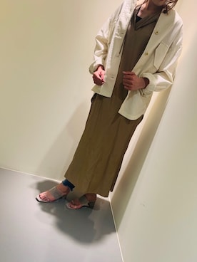 「アイテム（ミリタリージャケット）」を使った、marinaさん（レディース・165cm）の春コーディネート