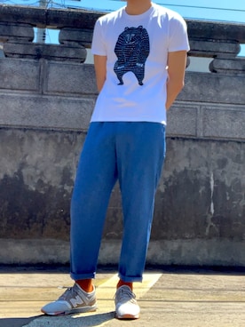 「グラニフ」｜「アイテム（スラックス）」を使った、megさん（メンズ・175cm）の春コーディネート