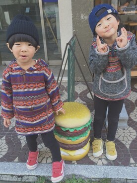 「チャイハネ（チャイハネ）のアイテム（パーカー）」を使った、sun☆cherryさん（キッズ・110cm）の冬コーディネート