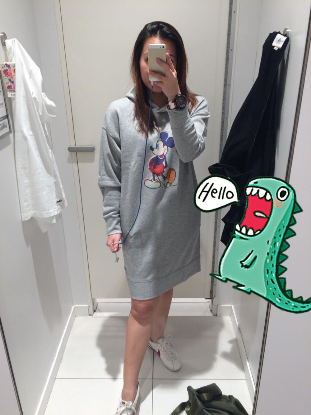 「casual、casual style、bemyself、mystyle」｜「UNIQLOのアイテム（ワンピース、グレー系）」を使った、Jiさん（レディース・168cm）の冬コーディネートの1枚目の写真