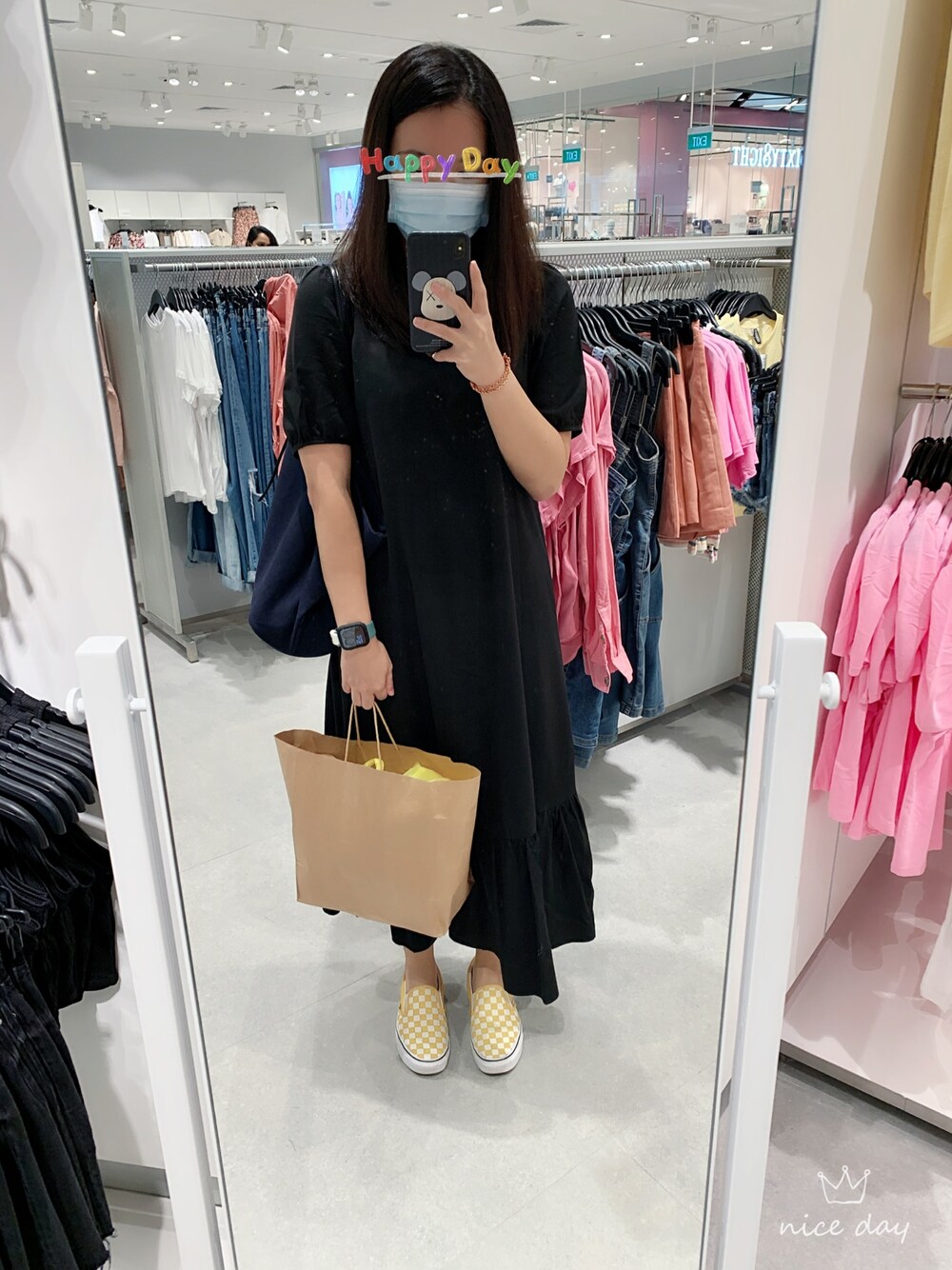 「Casualwear、streetstyle、VANS、longdress、everydaystyle」｜「the editor’s marketのアイテム（ワンピース、ブラック系）」を使った、Jiさん（レディース・168cm）の秋コーディネートの1枚目の写真