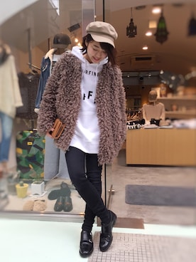 「via j（ヴィアジェイ）のアイテム」を使った、CANALJEAN  tomoeさん（レディース・155cm）の冬コーディネート