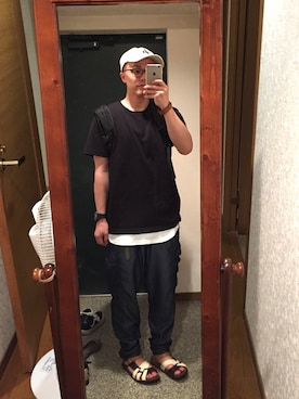 「白キャップ」｜「アイテム（アクセサリー）」を使った、おかもとさん（メンズ・163cm）の夏コーディネート
