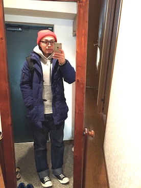 「プルオーバーパーカー」｜「アイテム（その他）」を使った、おかもとさん（メンズ・163cm）の冬コーディネート