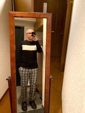 「ラインニット」｜「アイテム（その他）」を使った、おかもとさん（メンズ・163cm）の冬コーディネート