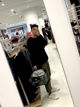 「UNIQUE（ユニーク）のアイテム」を使った、冬野糠さん（メンズ・183cm）の冬コーディネート