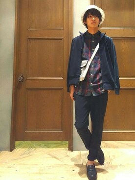 「リネンシャツ」｜「アイテム（その他アウター）」を使った、さいとうけいすけさん（メンズ・175cm）の春コーディネート