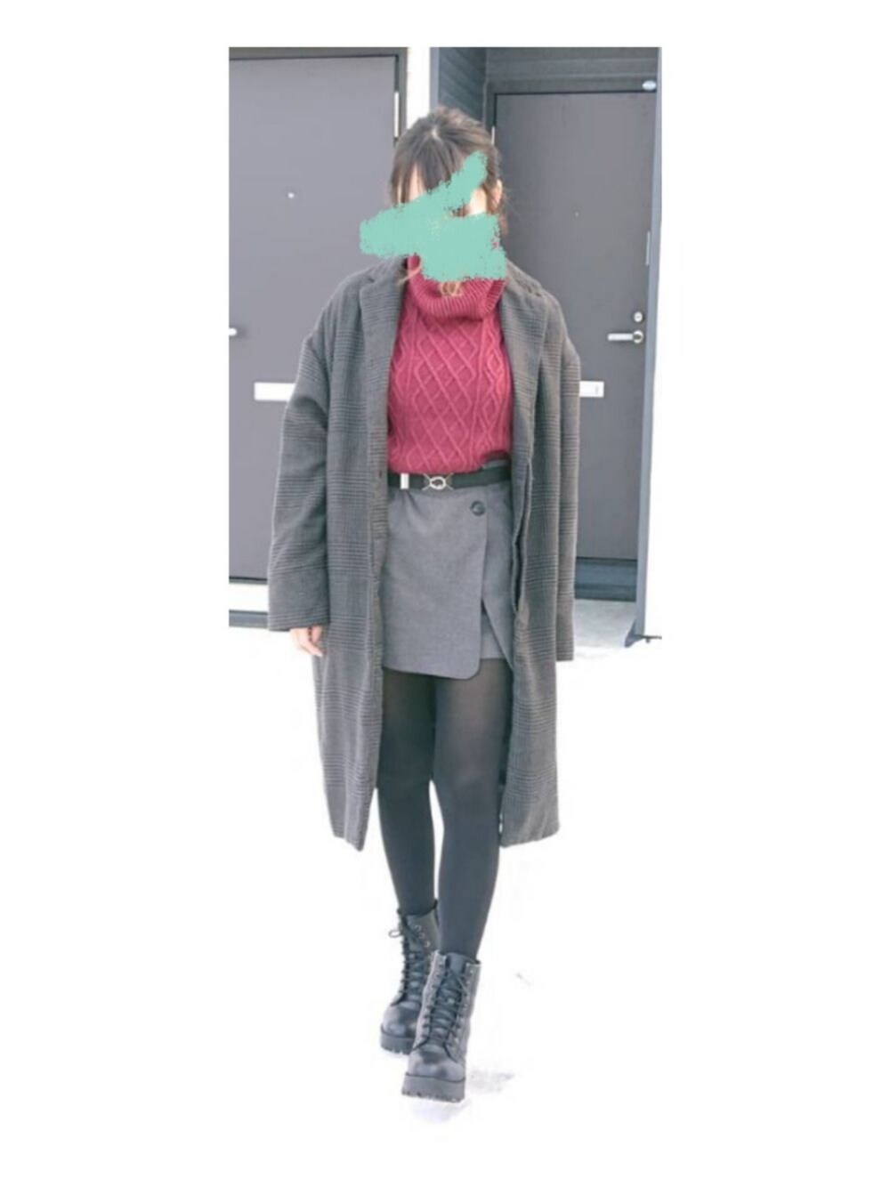 「タートルネック、REDYAZEL(REDYAZEL)、ショートパンツ、ootd」｜「REDYAZELのスカートライクショートパンツ（その他パンツ、グレー系）」を使った、ゆうさん（レディース・158cm）の冬コーディネートの1枚目の写真