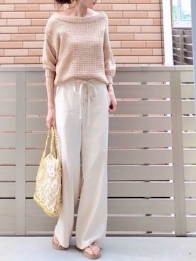 「透かし編みニット」｜「アイテム（ビーチサンダル）」を使った、hononさん（レディース・165cm）の夏コーディネート