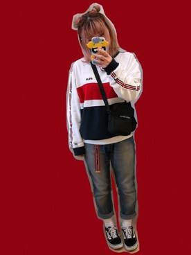 3 2 3さんのコーディネート
