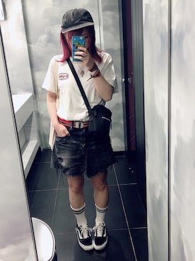 3 2 3さんのコーディネート