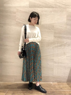 「anatelier（アナトリエ）のアイテム（スカート）」を使った、anatelierさん（レディース・155cm）の秋コーディネート