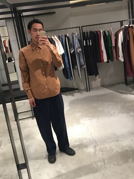 「UNITED TOKYO（ユナイテッドトウキョウ）のマルチストレッチブロードシャツ（シャツ/ブラウス、ブラウン系）」を使った、kzk_utさん（メンズ・180cm）の夏コーディネート