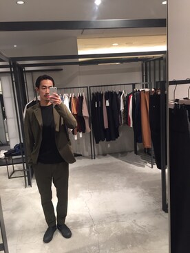 「UNITED TOKYO（ユナイテッドトウキョウ）のアイテム（テーラードジャケット、グレー系）」を使った、kzk_utさん（メンズ・180cm）の夏コーディネート