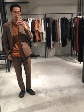 「UNITED TOKYO（ユナイテッドトウキョウ）のアイテム（テーラードジャケット、ブラウン系）」を使った、kzk_utさん（メンズ・180cm）の夏コーディネート