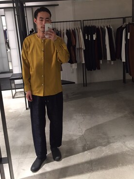 「UNITED TOKYO（ユナイテッドトウキョウ）のノーカラーロングスリーブシャツ（シャツ/ブラウス、イエロー系）」を使った、kzk_utさん（メンズ・180cm）の夏コーディネート