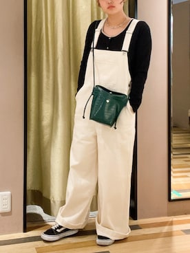 「Green　Parks（グリーンパークス）のアイテム（オールインワン・サロペット）」を使った、きょんさんさん（レディース・155cm）の春コーディネート