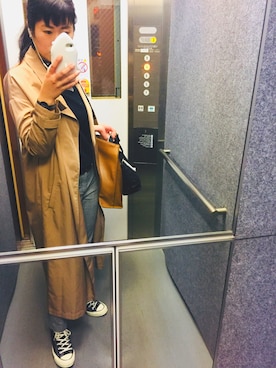 「アイテム（スマホケース/カバー、ホワイト系）」を使った、u_chanさん（レディース・162cm）の秋コーディネート