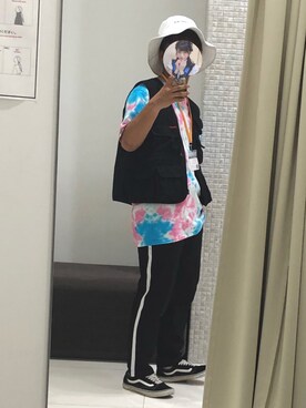 「LONELY/論理（ロンリー）のアイテム（帽子）」を使った、くるーさん（メンズ・177cm）の秋コーディネート