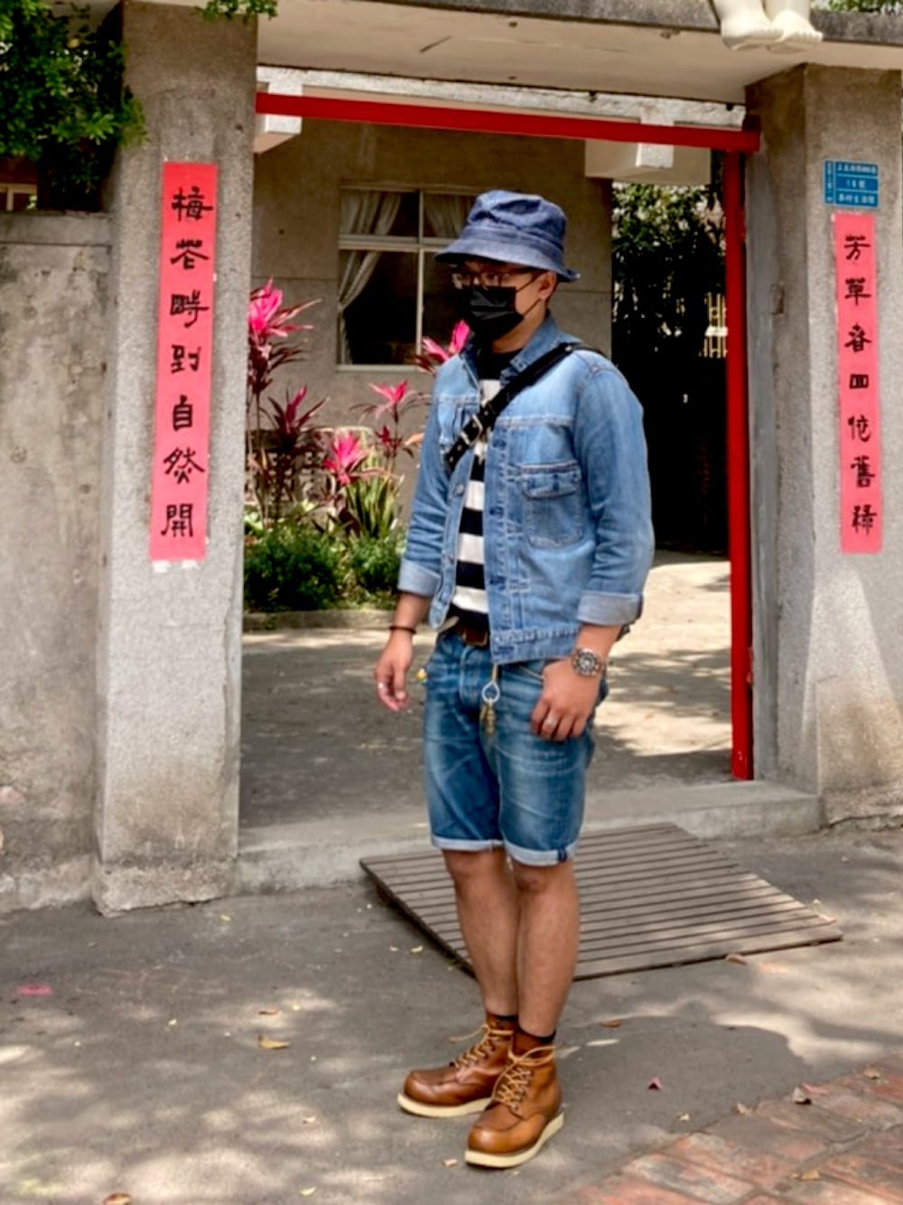 「Taiwan、summer」｜「RED WINGのアイテム（ブーツ、ブラウン系）」を使った、WeiChou Chenさん（メンズ・171cm）の春コーディネートの1枚目の写真