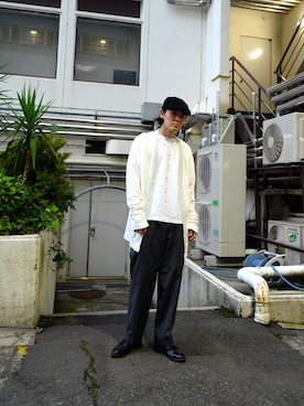 「COMME des GARCONS HOMME DEUX（コムデギャルソンオムドゥ）のアイテム（スラックス）」を使った、ノヘさん（メンズ・175cm）の秋コーディネート