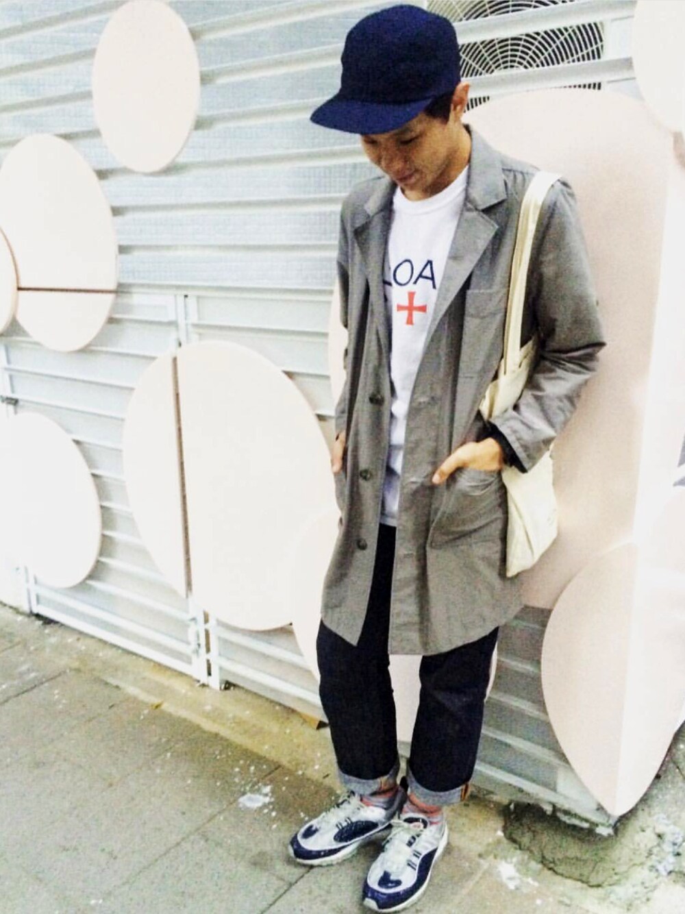 「ootd」｜「wisdomのアイテム（ピーコート、グレー系）」を使った、onlyhanerさん（メンズ・173cm）の春コーディネートの1枚目の写真
