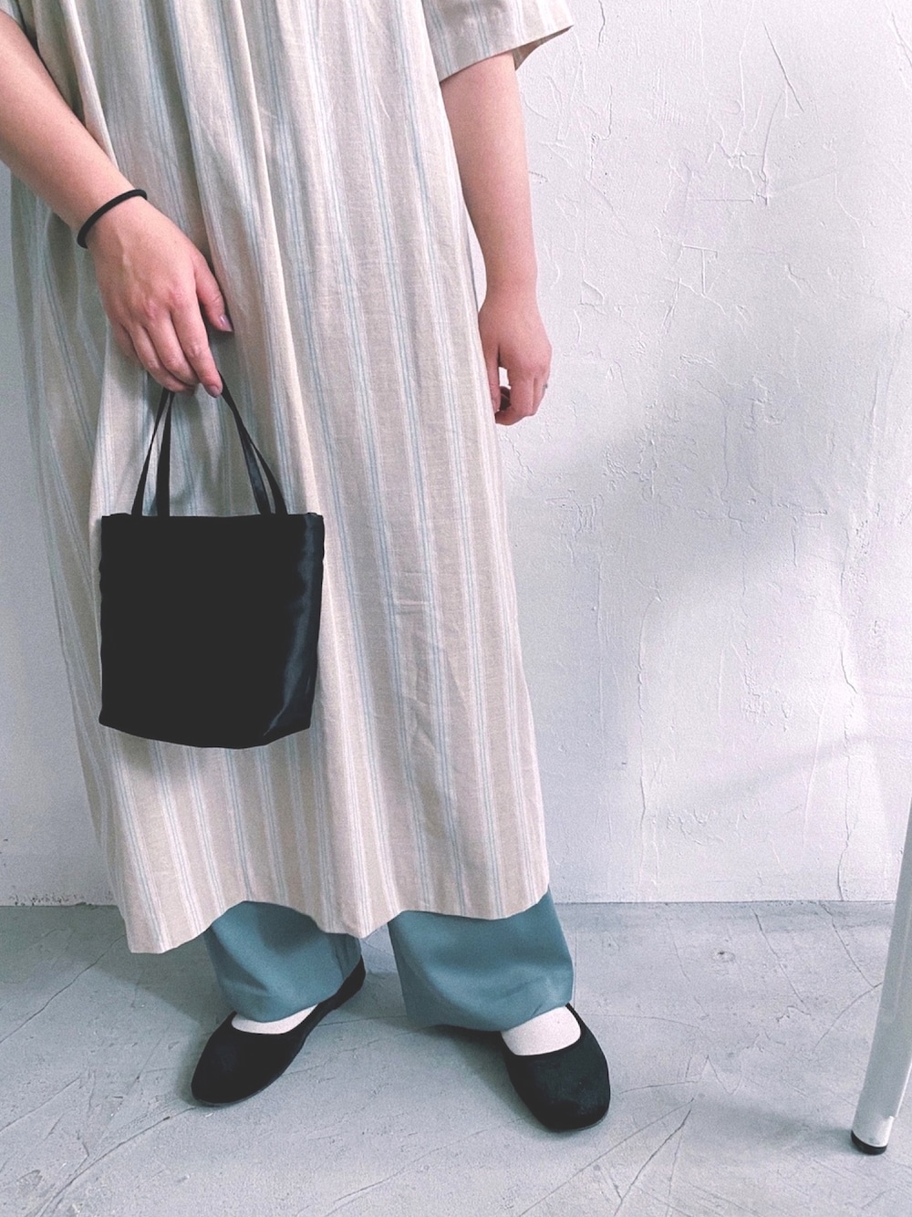 「これが私をアゲる服、ラクチンコーデ、カジュアル、シンプル、春夏コーデ、休日スタイル、ootd、低身長、ストライプ、いいね、save、フォローお願いします🤑」｜「primarasのアイテム（ワンピース/ドレス、ベージュ系）」を使った、shizuuさん（レディース・152cm）の春コーディネートの1枚目の写真