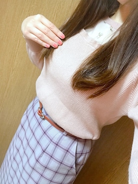 「MAJESTIC LEGON（マジェスティックレゴン）のフラワーチュールフリルニット（ニット/セーター、ピンク系）」を使った、Aoi.さん（レディース・159cm）の冬コーディネート