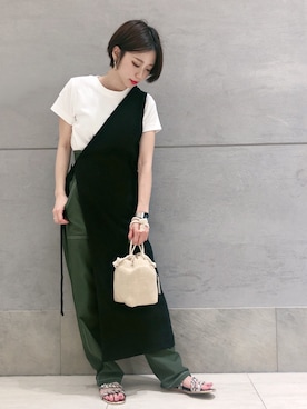 「ハイウエストパンツ」｜「アイテム（カーゴパンツ）」を使った、ayumi  hagiharaさん（レディース・161cm）の夏コーディネート